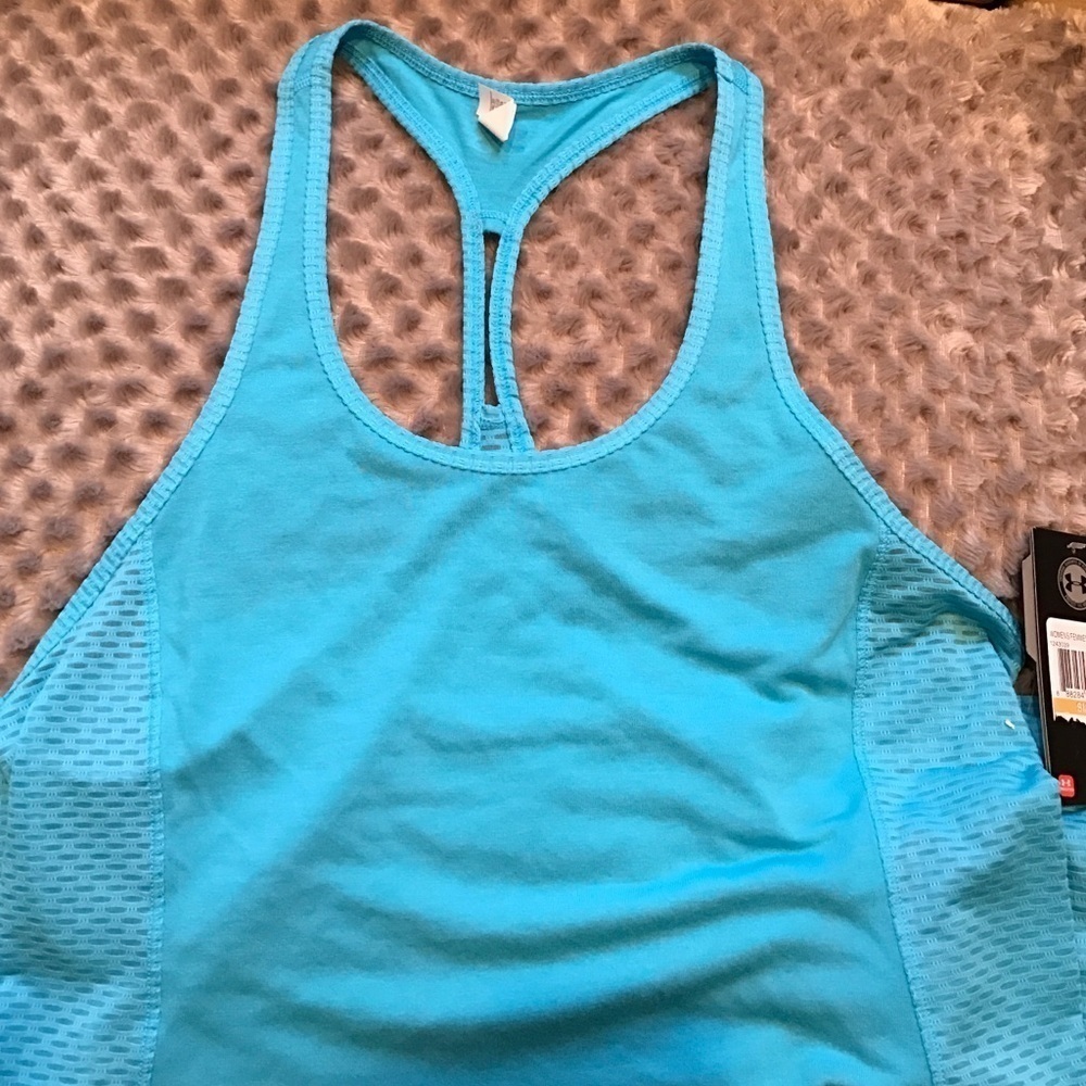 Under armour HeatGear racerback tank, loose fit